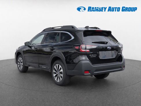 Certified 2024 Subaru Outback Premium AWD/4WD image 3