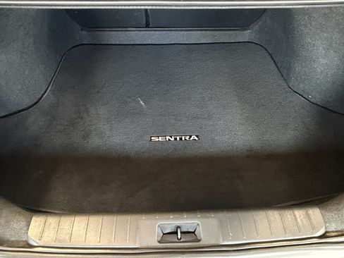 Used 2024 Nissan Sentra SV FWD image 14