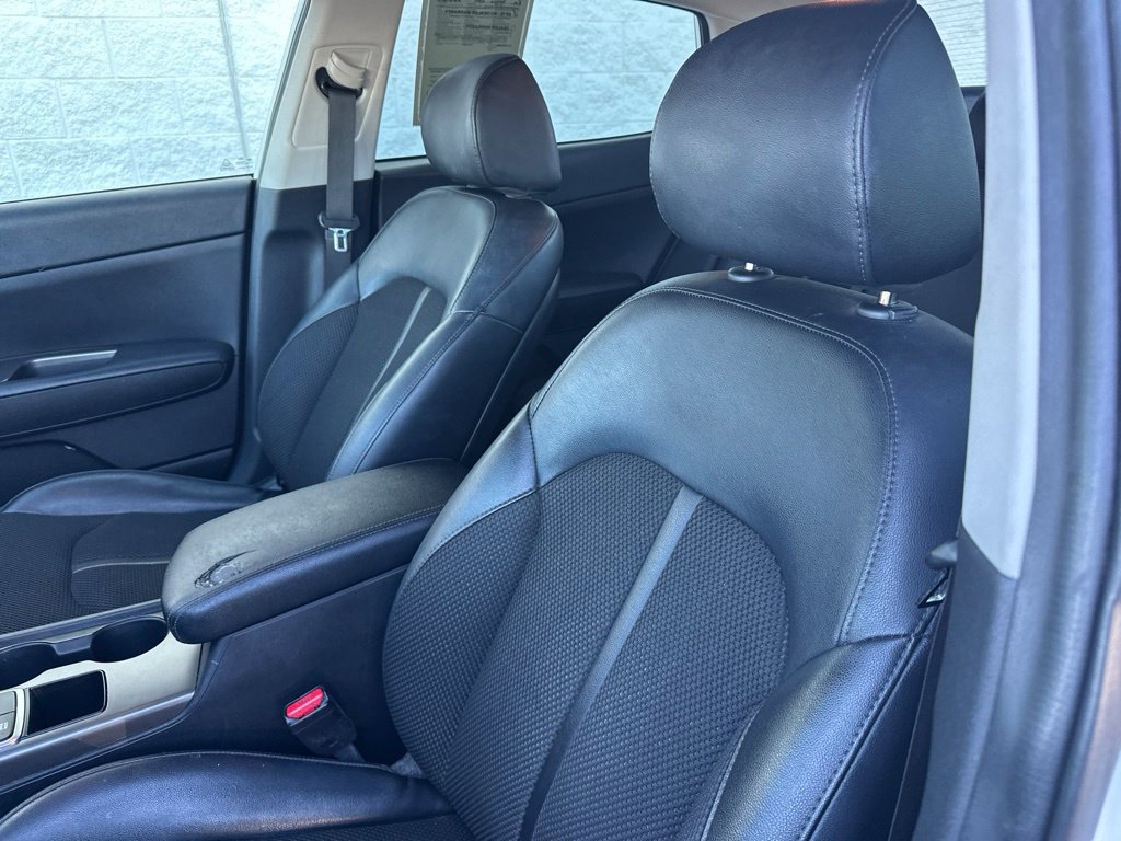 Used 2019 Kia Optima S FWD image 10
