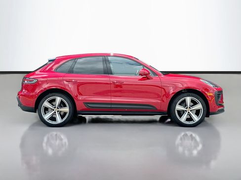 Certified 2026 Porsche Macan AWD/4WD image 8