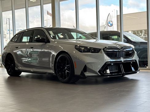 New 2026 BMW M5 Touring w/ M Driver's Package image 9