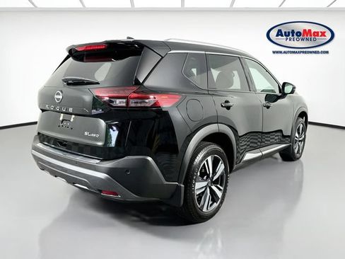 Used 2023 Nissan Rogue SL AWD/4WD image 2
