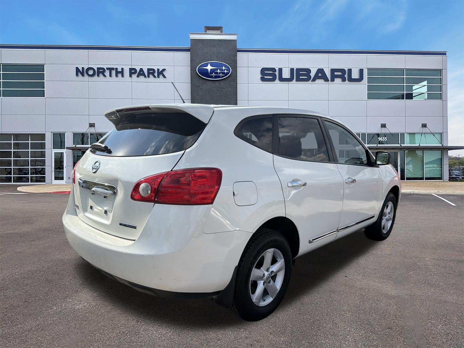 Used 2012 Nissan Rogue S w/ Special Edition Pkg FWD image 3