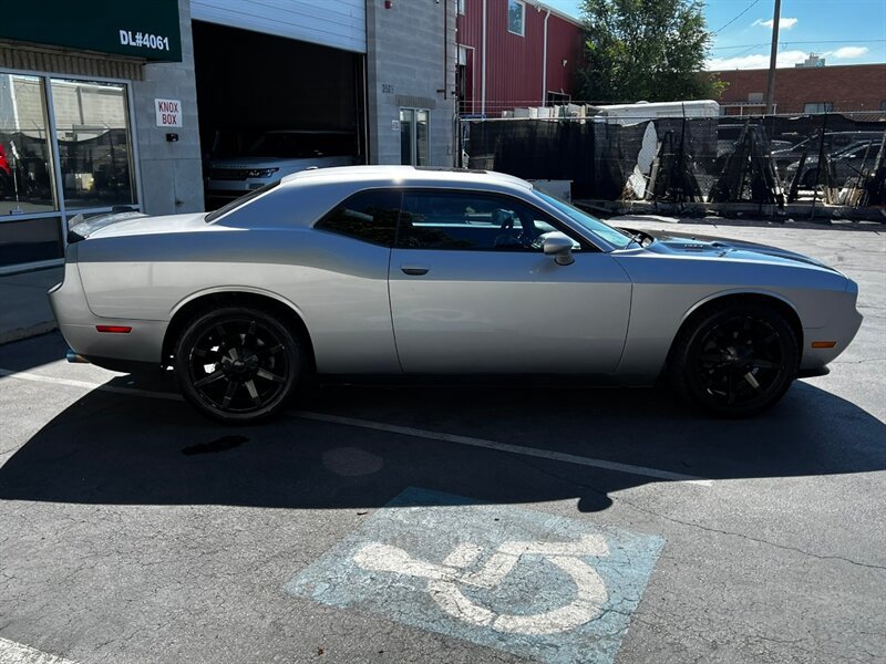Used 2013 Dodge Challenger SXT Plus RWD image 8