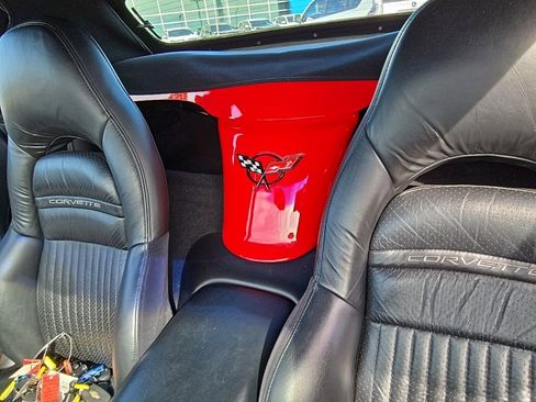 Used 2000 Chevrolet Corvette Convertible w/ Memory Pkg image 39