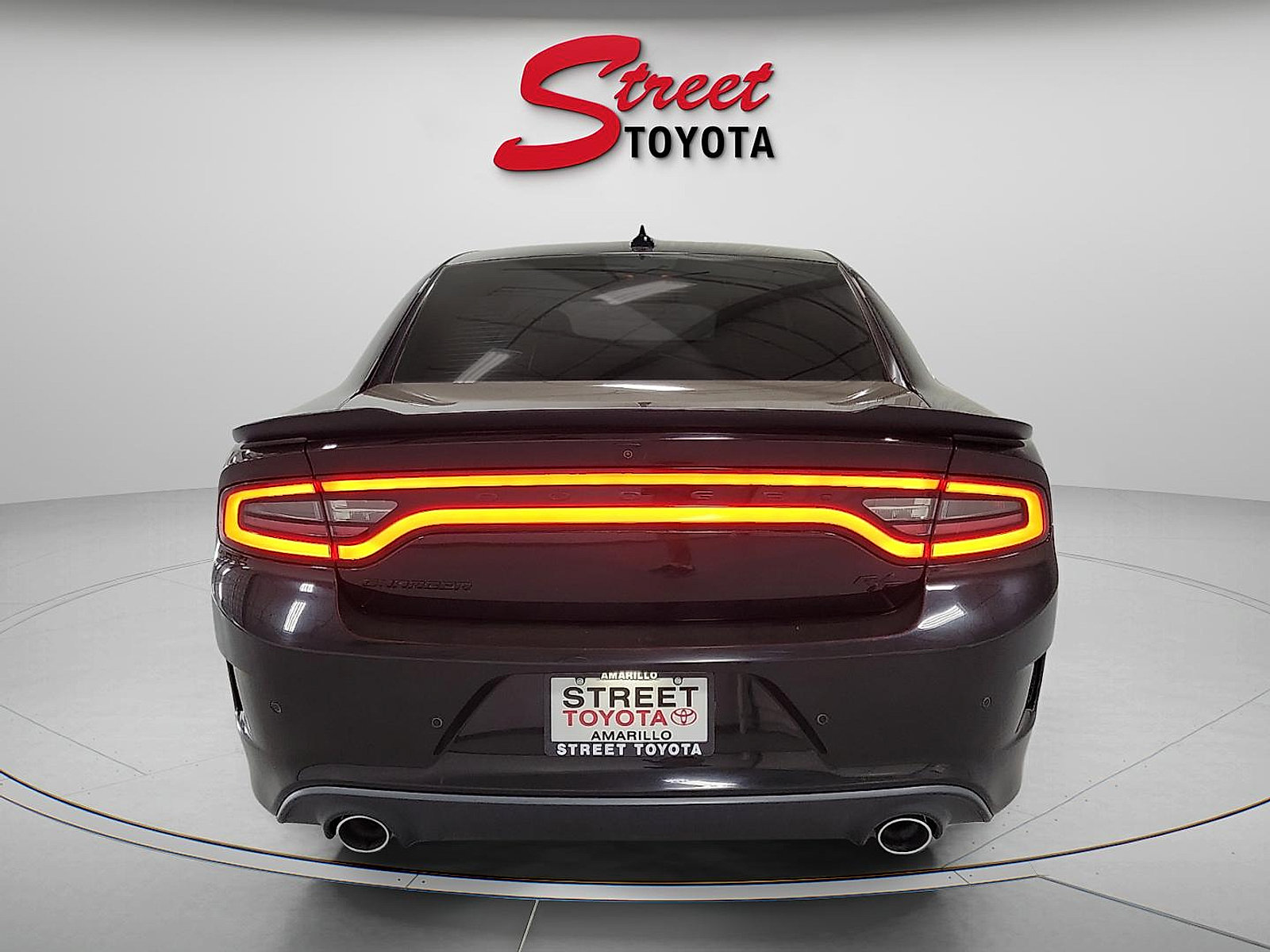 Used 2023 Dodge Charger R/T w/ Blacktop Package RWD image 3