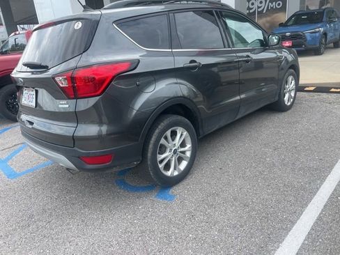 Used 2019 Ford Escape SEL image 6