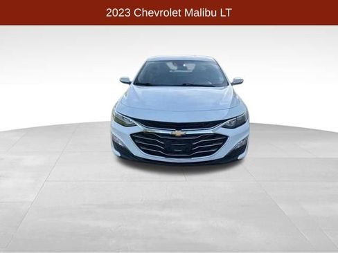 Used 2023 Chevrolet Malibu LT w/ LPO, Floor Liner Package FWD image 2