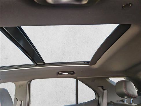 Used 2024 Chevrolet Equinox RS w/ RS Leather Package image 19