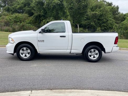 Used 2018 RAM 1500 Express RWD image 8