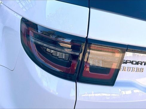 Used 2024 Land Rover Discovery Sport Dynamic SE image 40