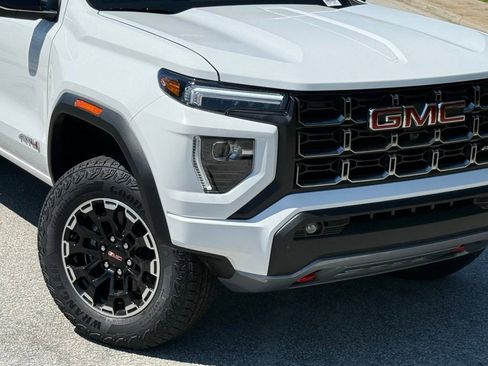 New 2026 GMC Canyon AT4 w/ Technology Plus Package AWD/4WD image 6