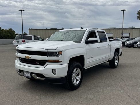 Used 2017 Chevrolet Silverado 1500 LT w/ All Star Edition AWD/4WD image 5