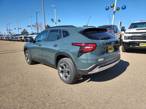 Used 2026 Chevrolet Trax LT w/ Driver Confidence Package FWD image 6