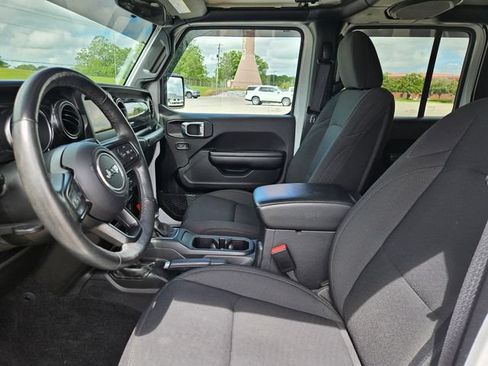 Used 2021 Jeep Wrangler Unlimited Sport AWD/4WD image 9