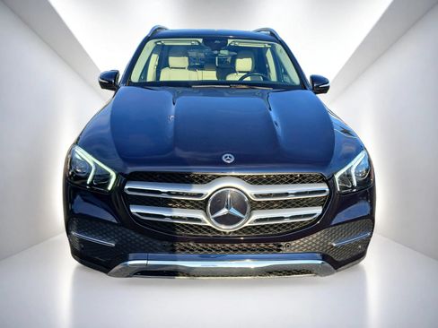 Used 2021 Mercedes-Benz GLE 350 w/ Premium Package image 3