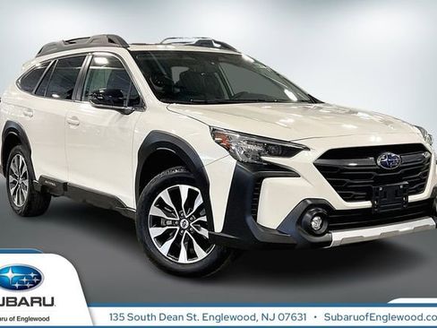 Used 2023 Subaru Outback Limited XT image 1
