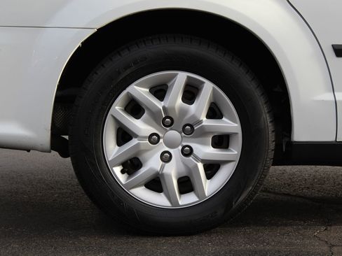 Used 2016 Dodge Grand Caravan American Value Package image 23