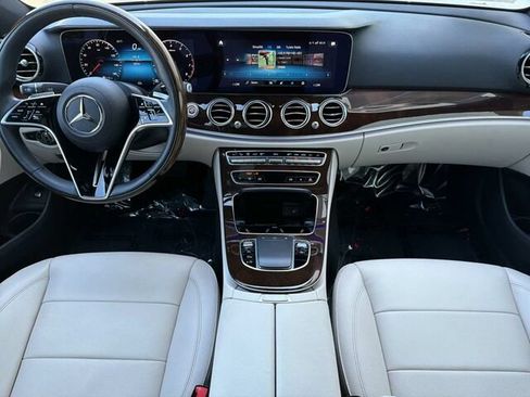 Certified 2022 Mercedes-Benz E 350 4MATIC Sedan image 17