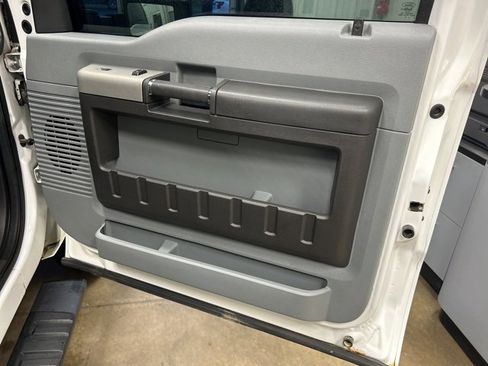 Used 2015 Ford F250 XLT w/ XLT Value Package image 23