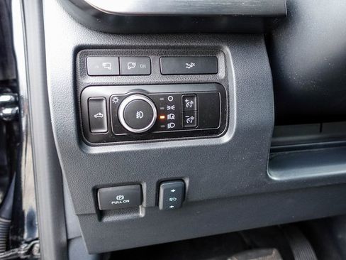 Used 2023 Ford F250 Lariat w/ Tremor Off-Road Package image 25