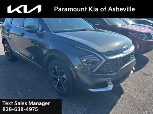 Certified 2025 Kia Sportage EX AWD/4WD image 4