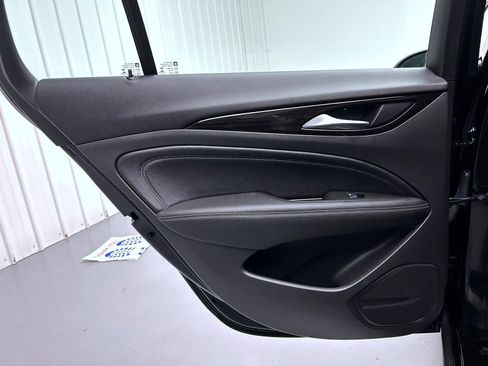 Used 2018 Buick Regal Essence w/ Driver Confidence Package #1 image 20