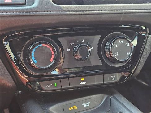 Used 2020 Honda HR-V Sport image 30