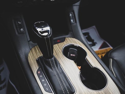 Used 2017 GMC Acadia Denali w/ Technology Package image 20