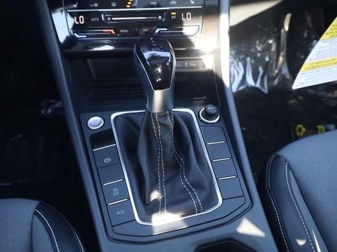 New 2026 Volkswagen Jetta SE image 17