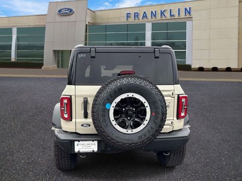 New 2026 Ford Bronco Badlands w/ Sasquatch Package AWD/4WD image 6