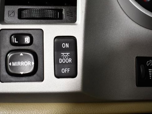 Used 2009 Toyota Tundra 4x4 Double Cab image 21