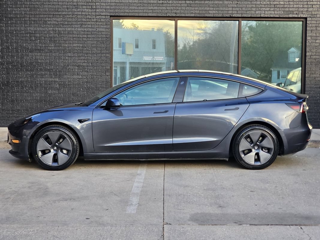 Used 2022 Tesla Model 3 Long Range AWD/4WD image 14
