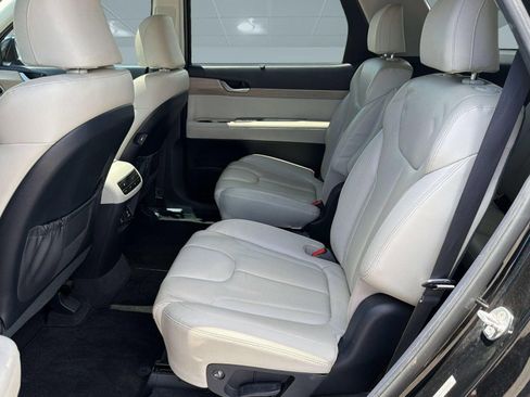 Used 2021 Hyundai Palisade SEL w/ Premium Package FWD image 14