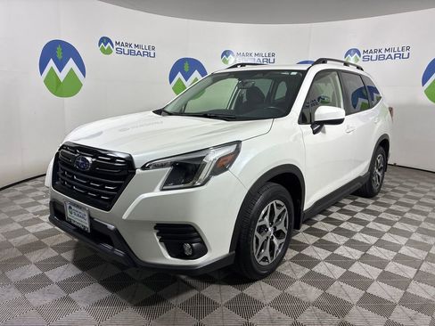 Used 2024 Subaru Forester Premium image 3