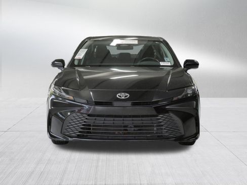 Certified 2025 Toyota Camry LE FWD image 2