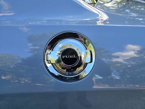 Used 2021 Dodge Challenger SXT AWD/4WD image 12
