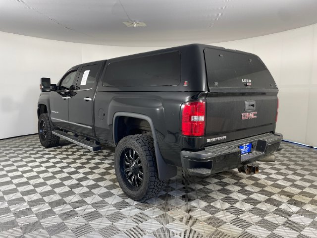 Used 2015 GMC Sierra 2500 Denali w/ Duramax Plus Package AWD/4WD image 13