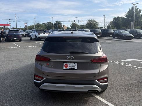 Used 2019 Hyundai Santa Fe SE AWD/4WD image 7