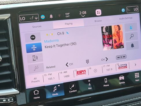 Used 2022 Chrysler Pacifica Limited FWD image 22
