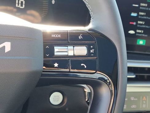 New 2026 Kia Sorento S FWD image 11