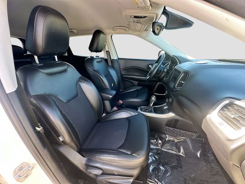 Used 2018 Jeep Compass Latitude w/ Popular Equipment Group image 31