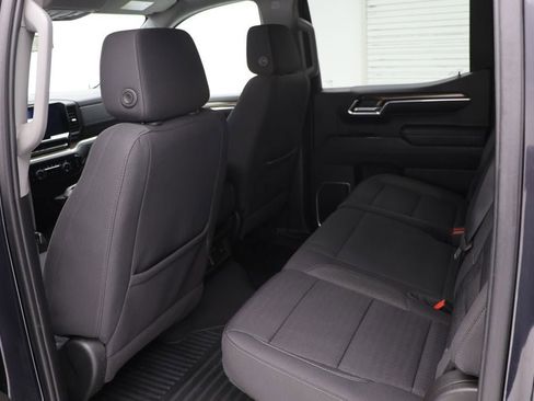 Used 2023 Chevrolet Silverado 1500 LT image 12