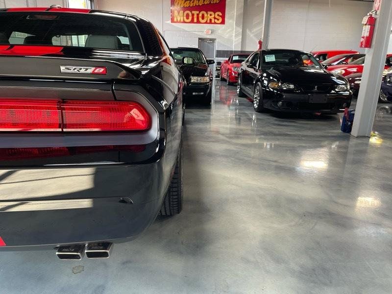 Used 2012 Dodge Challenger SRT8 RWD image 12
