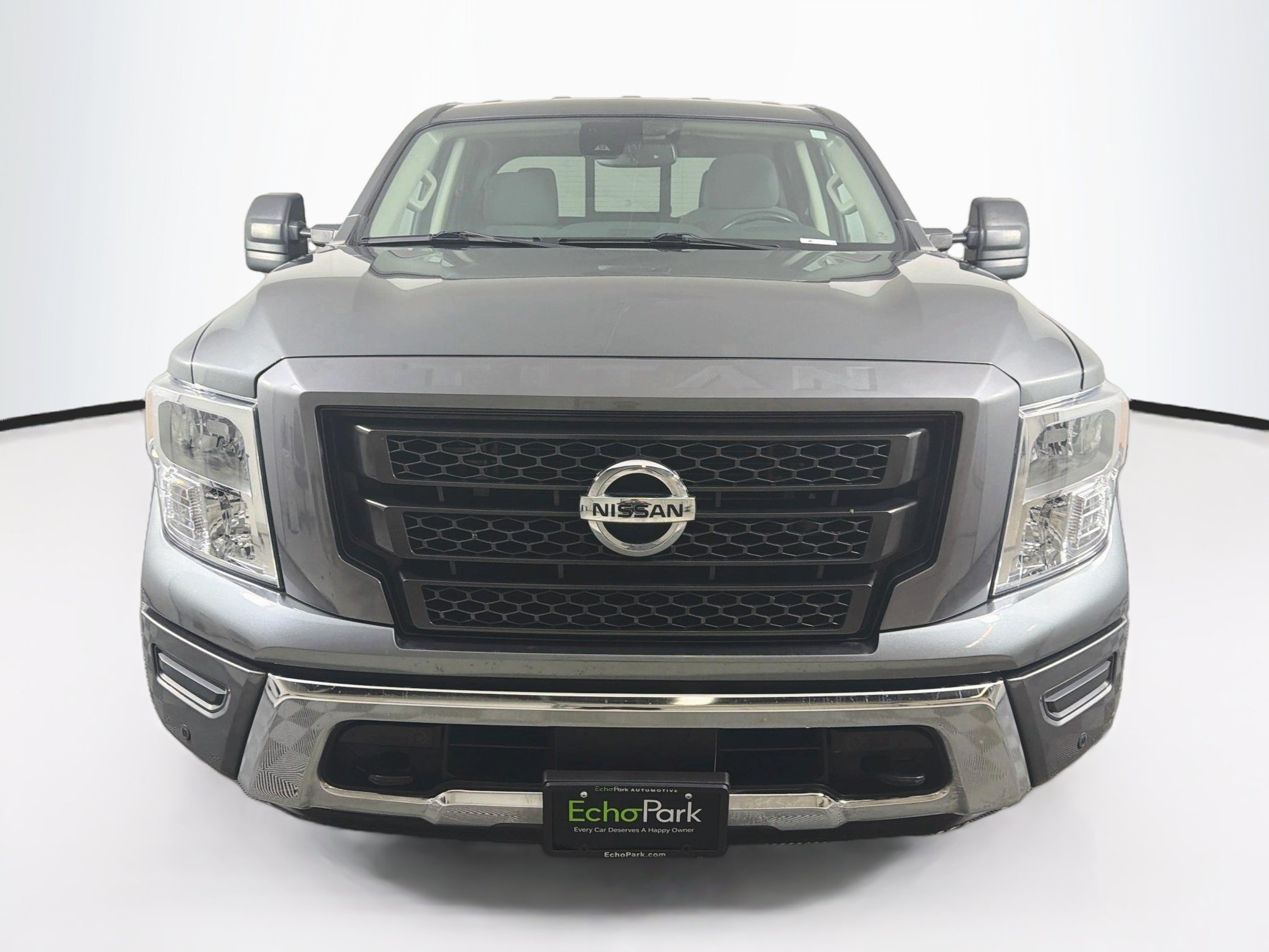 Used 2022 Nissan Titan SV w/ SV Convenience Package AWD/4WD image 2