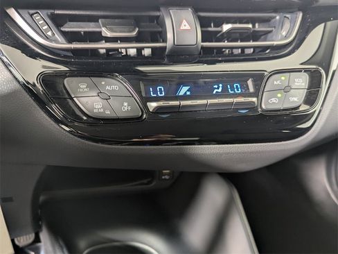 Used 2021 Toyota C-HR LE image 19