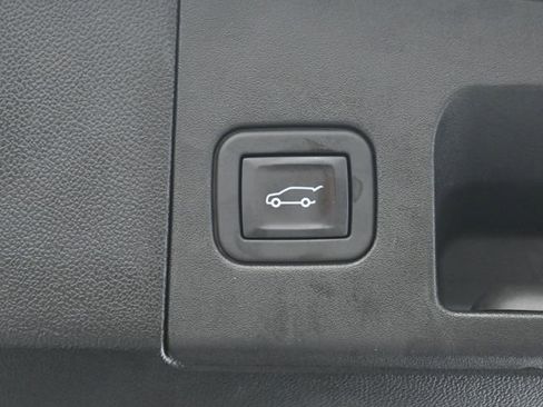 Used 2025 Cadillac XT5 Sportv w/ Technology Package image 27