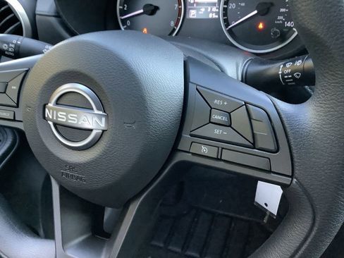 Used 2025 Nissan Versa S w/ Trunk Package image 20