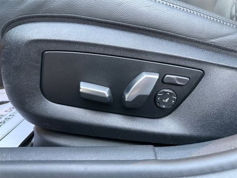 Used 2021 BMW 540i xDrive w/ Convenience Package image 33