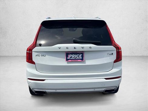 Used 2021 Volvo XC90 T6 Momentum image 6